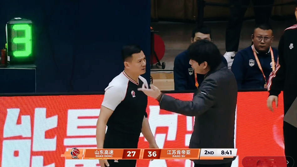 九游娱乐-双煞66分！CBA关键1战：山东男篮强势复仇，新援1点惊艳全场