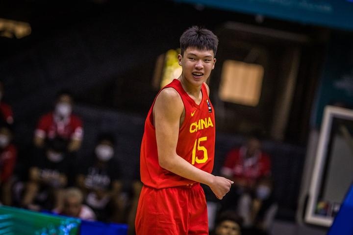 九游娱乐app下载-王俊杰&amp;杨瀚森回归后中国男篮如何？解说：能赢日本 锋线厚度不错